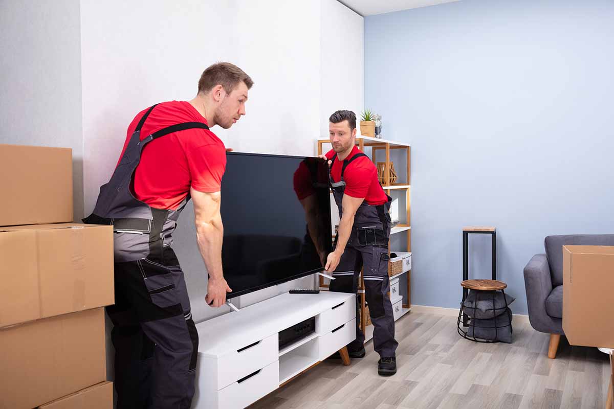 How Far in Advance Should I Book a Removalist?